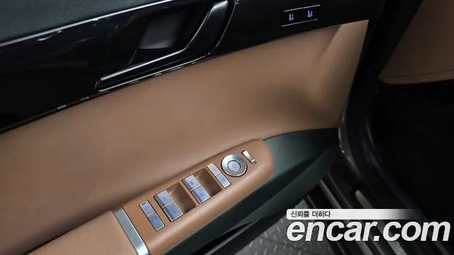 Hyundai Grandeur GN7 — Фото автомобиля 25