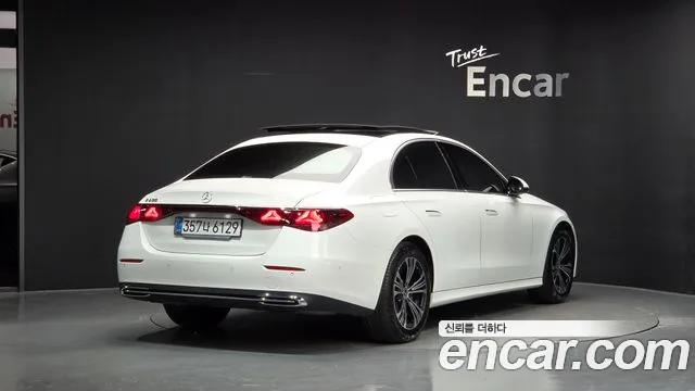 Mercedes-Benz E-Class W214 — Фото автомобиля 2