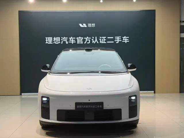 Li Auto i6 — Фото автомобиля 2