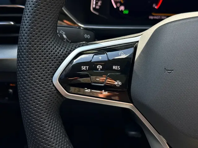 Volkswagen Passat — Фото автомобиля 21