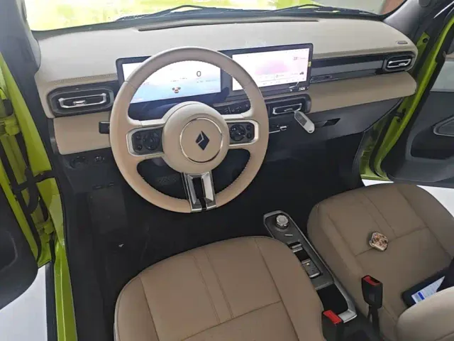 Baojun Yep — Фото автомобиля 9