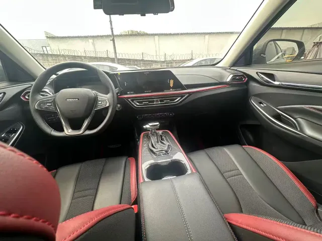 Changan Oushang X5 — Фото автомобиля 8