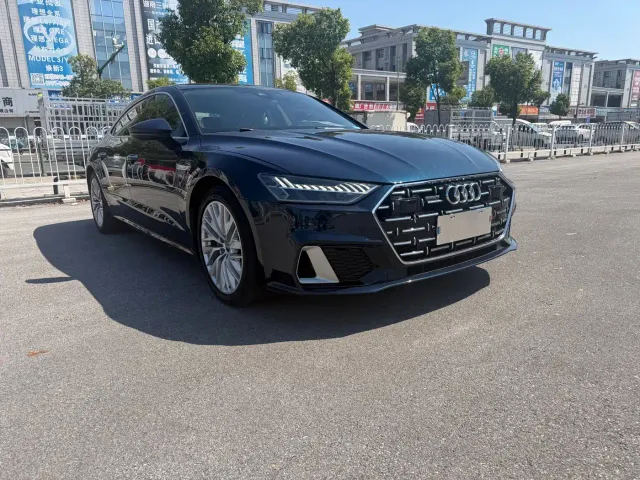 Audi A7L — Фото автомобиля 3