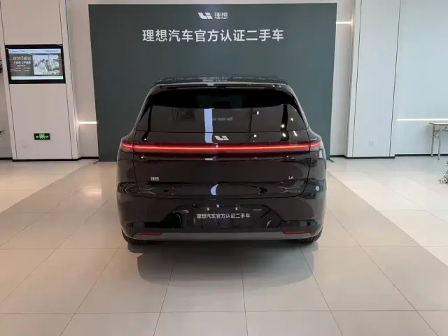 Li Auto L6 — Фото автомобиля 4