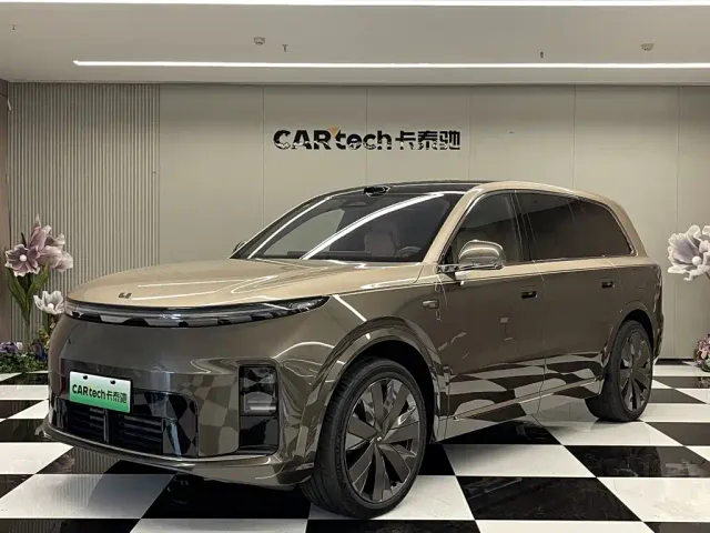 Фотография автомобиля — Li Auto L9