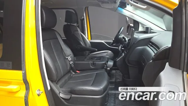 Hyundai Staria — Фото автомобиля 26