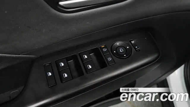 Hyundai Kona — Фото автомобиля 16