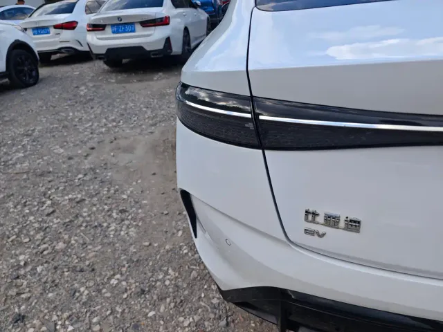 BYD Seal — Фото автомобиля 15