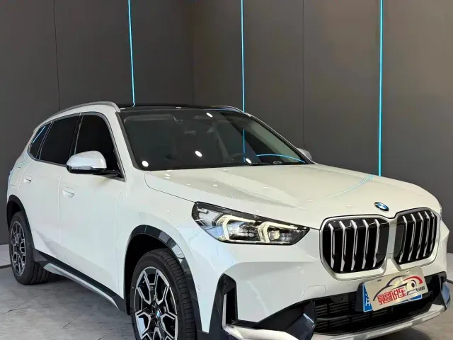 BMW X1 — Фото автомобиля 3
