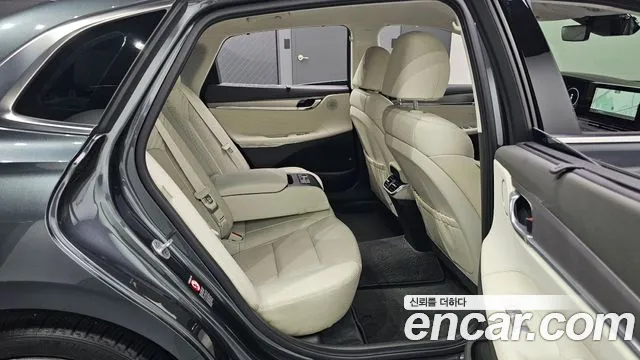 Hyundai Grandeur New — Фото автомобиля 17