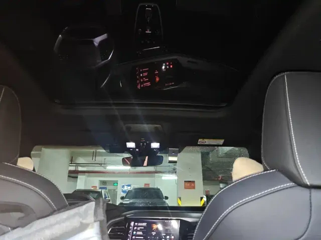 Audi Q5 e-tron — Фото автомобиля 8