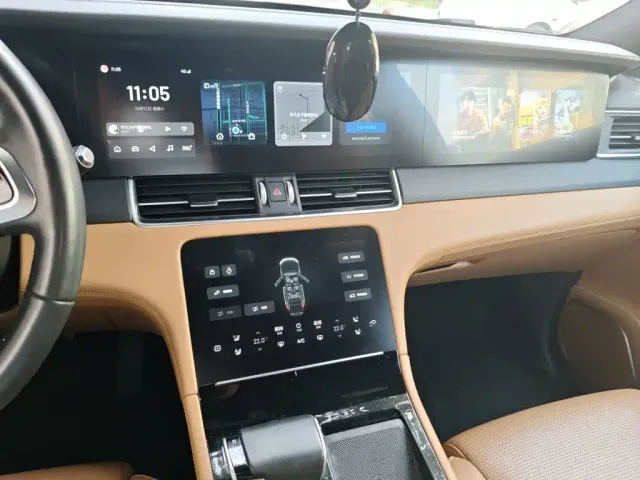 Li Auto ONE — Фото автомобиля 14