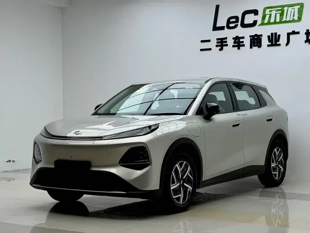 Фотография автомобиля — Changan Qiyuan Q05