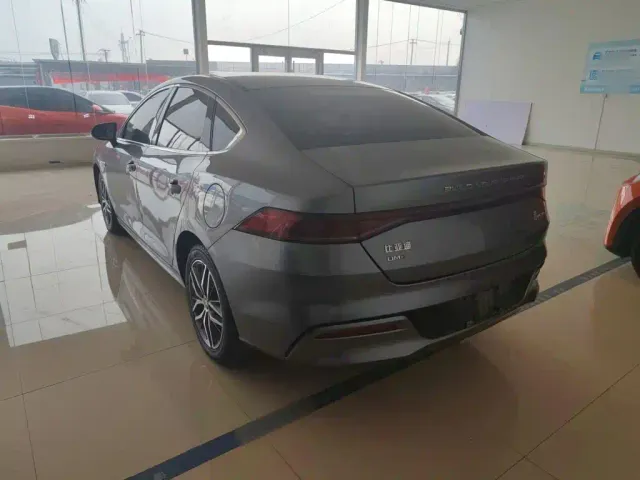 BYD Qin PLUS — Фото автомобиля 8