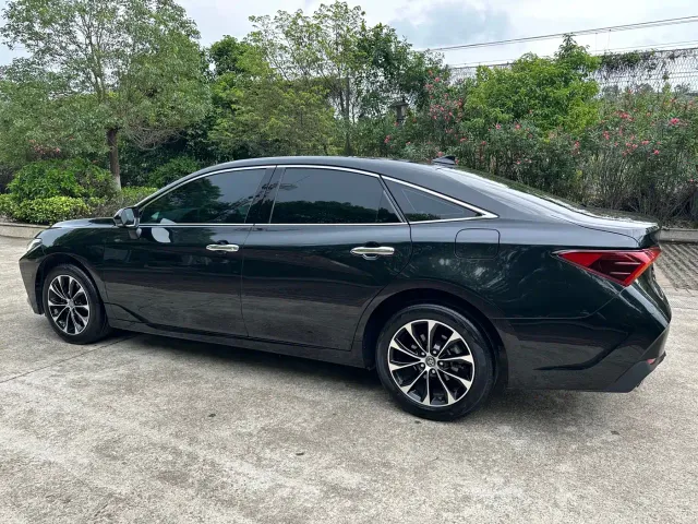 Toyota Avalon — Фото автомобиля 20