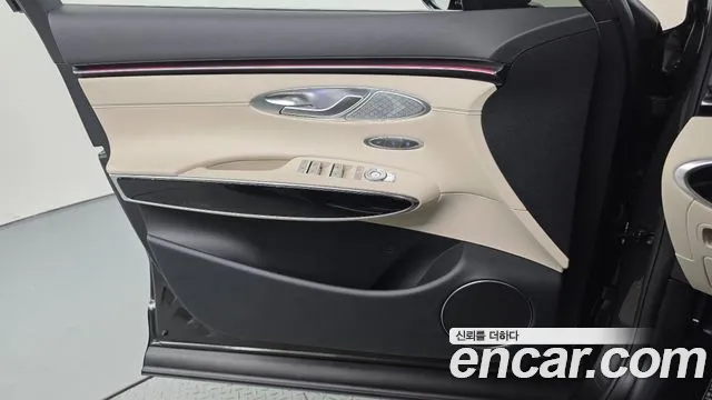Genesis GV70 2.5T Бензин AWD — Фото автомобиля 24