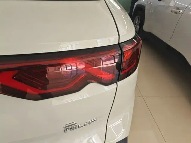 BYD Yuan UP — Фото автомобиля 7