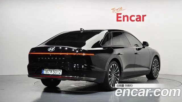 Hyundai Grandeur Grandeur (GN7) 2.5 Бензин 2WD — Фото автомобиля 2