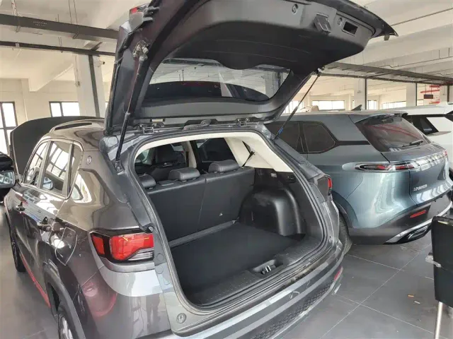 Changan CS35 Plus — Фото автомобиля 18