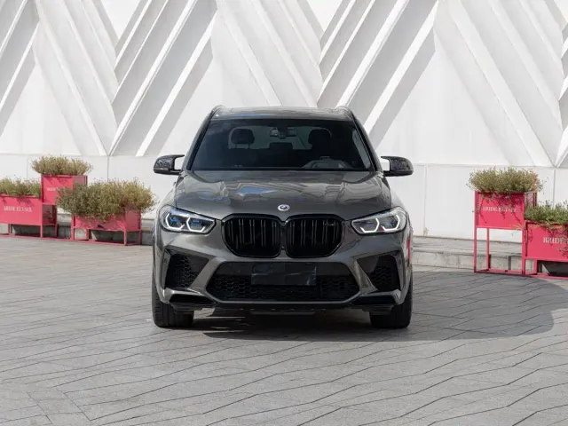 BMW X5 M — Фото автомобиля 3