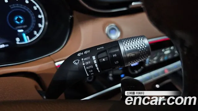 Genesis GV70 — Фото автомобиля 27