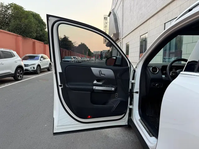 Mercedes-Benz GLB-Class — Фото автомобиля 23