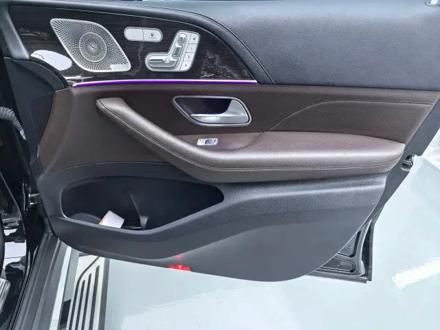 Mercedes-Benz GLS-Class — Фото автомобиля 12