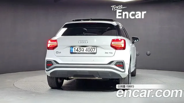 Audi Q2 — Фото автомобиля 4