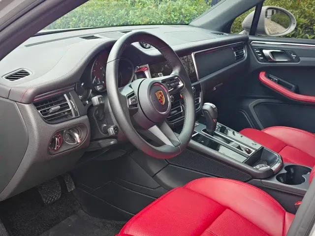 Porsche Macan — Фото автомобиля 13