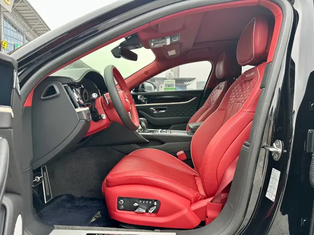 Bentley Flying Spur — Фото автомобиля 4