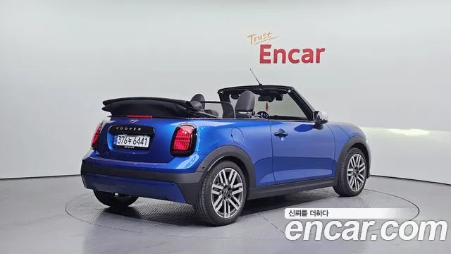 Mini Cooper Convertible — Фото автомобиля 2