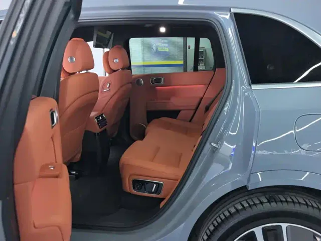 Li Auto L7 — Фото автомобиля 11