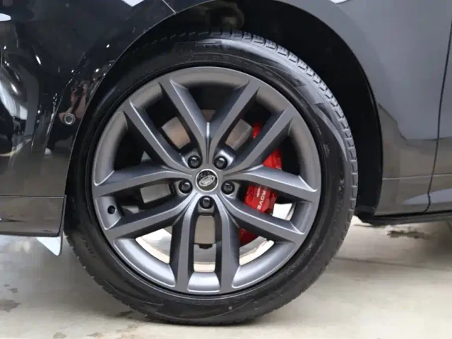 Land Rover Range Rover Sport — Фото автомобиля 25