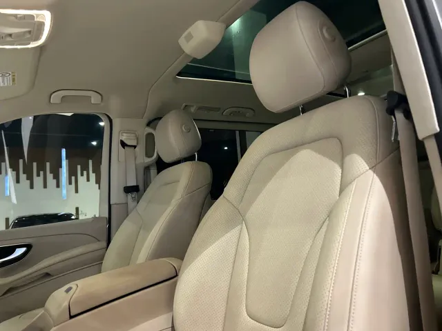 Mercedes-Benz V-Class — Фото автомобиля 10