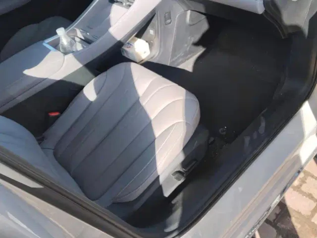 Roewe M7 DMH — Фото автомобиля 8