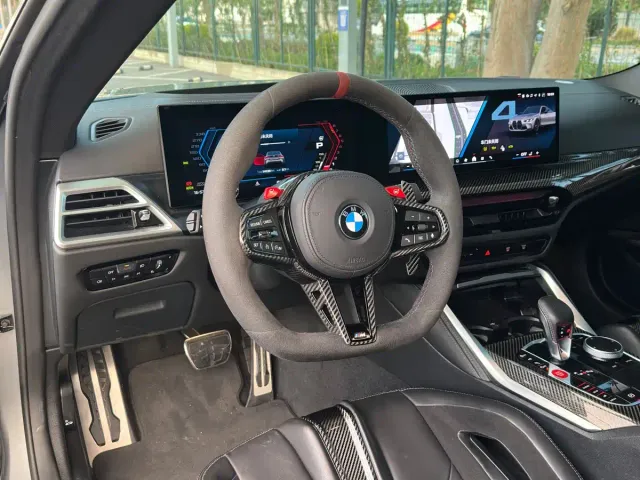BMW M4 — Фото автомобиля 9