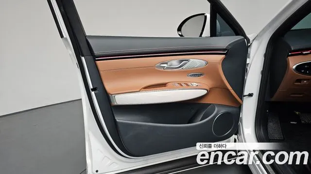 Genesis GV70 2.5T Бензин AWD — Фото автомобиля 23