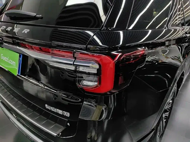 Ford Explorer — Фото автомобиля 7