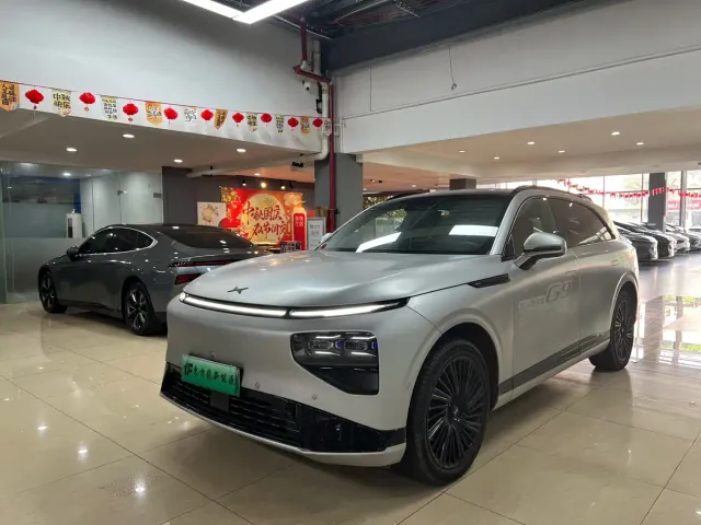Xpeng G9 — Фото автомобиля 2