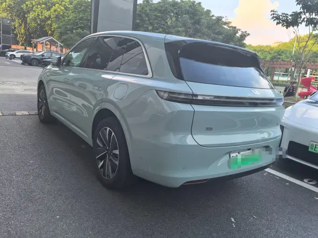 Li Auto L6 — Фото автомобиля 6
