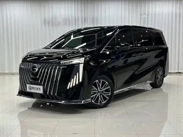 Фотография автомобиля — GAC Trumpchi M8