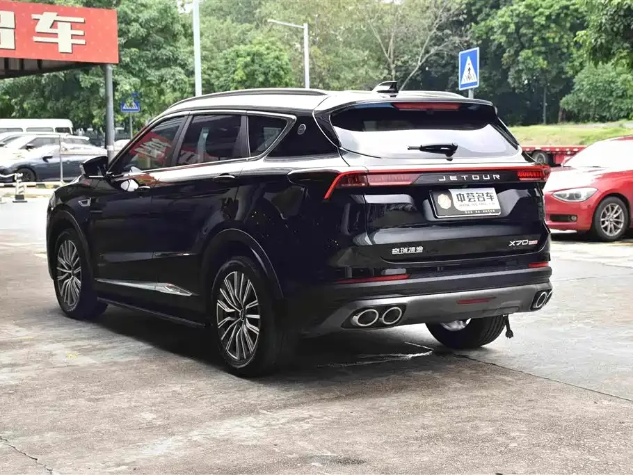 Jetour Jetour X70 PLUS 2023 1.5T CVT Ziqiang MAX 7-Seater — Фото автомобиля 15