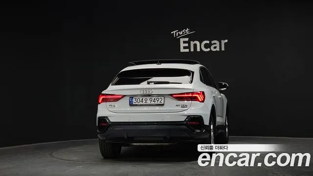 Audi Q3 40 TFSI quattro Sportback — Фото автомобиля 4