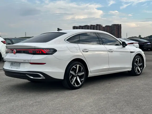Volkswagen Lamando — Фото автомобиля 5