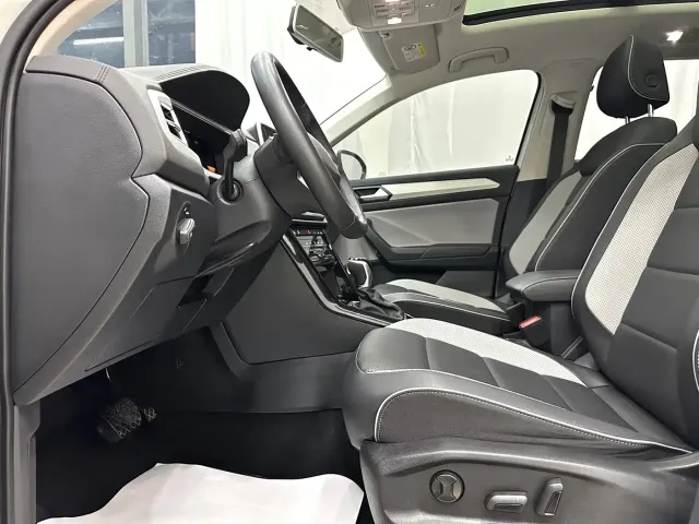 Volkswagen Volkswagen T-ROC 2023 280TSI DSG 2WD Time Edition — Фото автомобиля 7