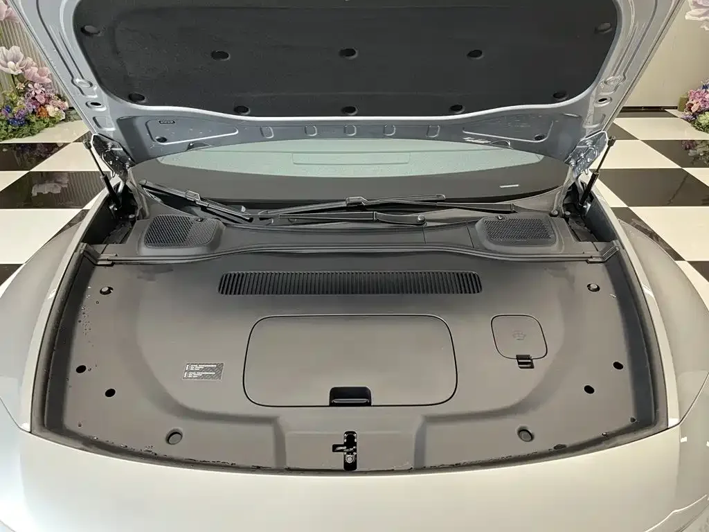 Audi Audi E5 Sportback 2025 386kw 4WD — Фото автомобиля 12