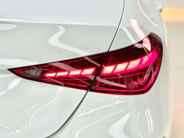 Mercedes-Benz C-Class — Фото автомобиля 17