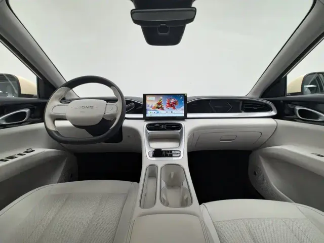 Geely Starry Wish — Фото автомобиля 5