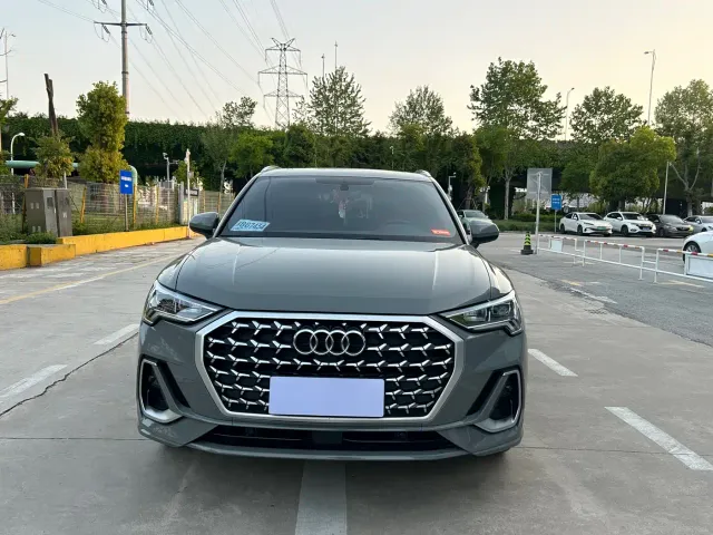 Audi Q3 — Фото автомобиля 3