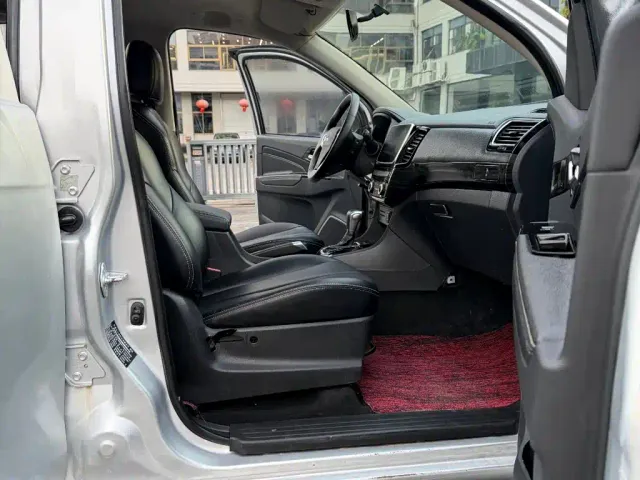 Isuzu Lingtuo — Фото автомобиля 10